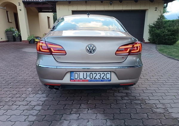 Volkswagen Passat cena 40900 przebieg: 230000, rok produkcji 2015 z Lubin małe 497